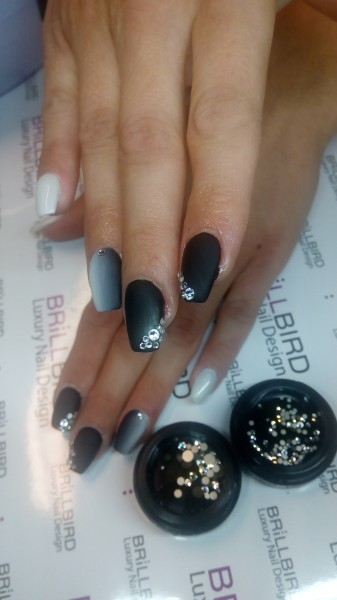 Ombre black